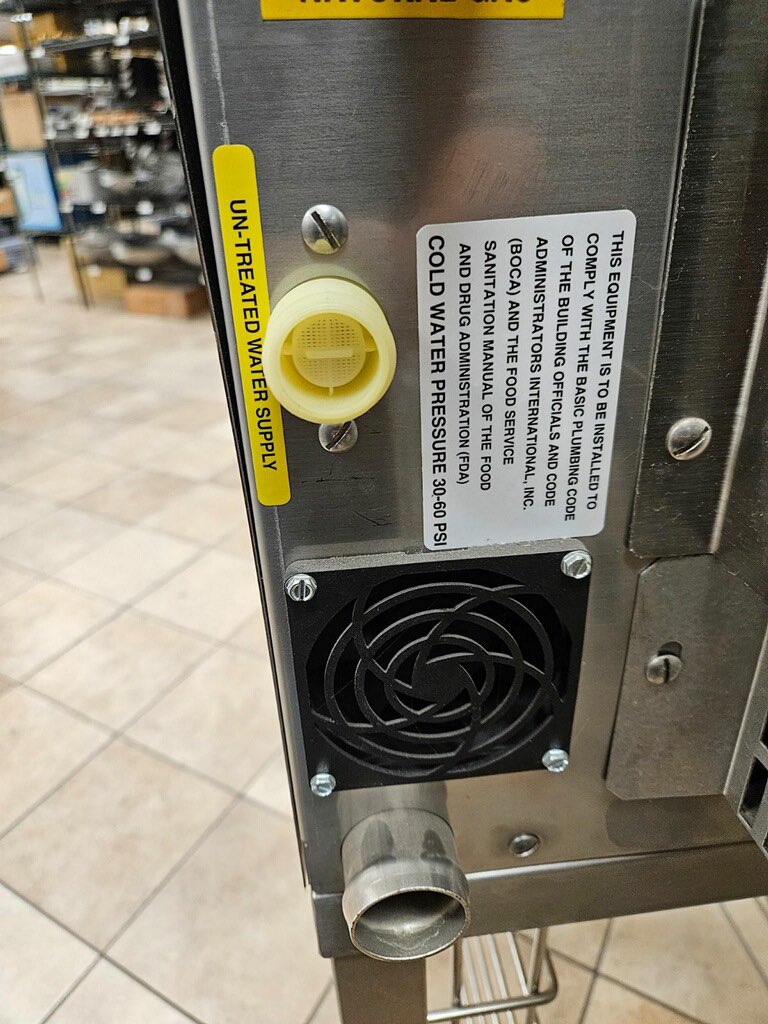 Clearance Groen SSB-5G (GSSP-BL-5GS) Countertop Gas Convection Steamer - 5 Pan - 58,000 BTU