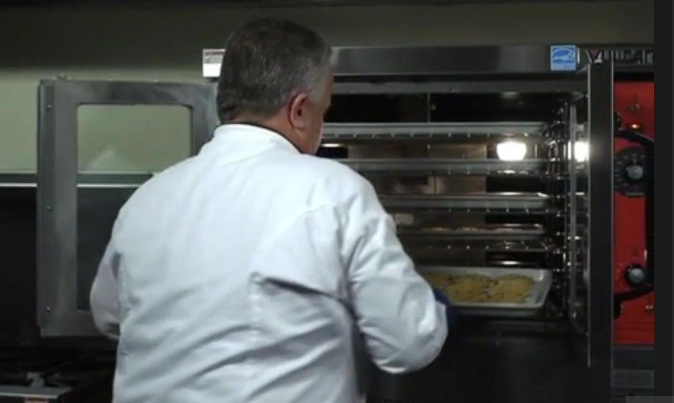 Vulcan VC4GD-LP Single-Deck Full Size Propane Gas Convection Oven with Solid State Controls and Legs 40" - 50,000 BTU