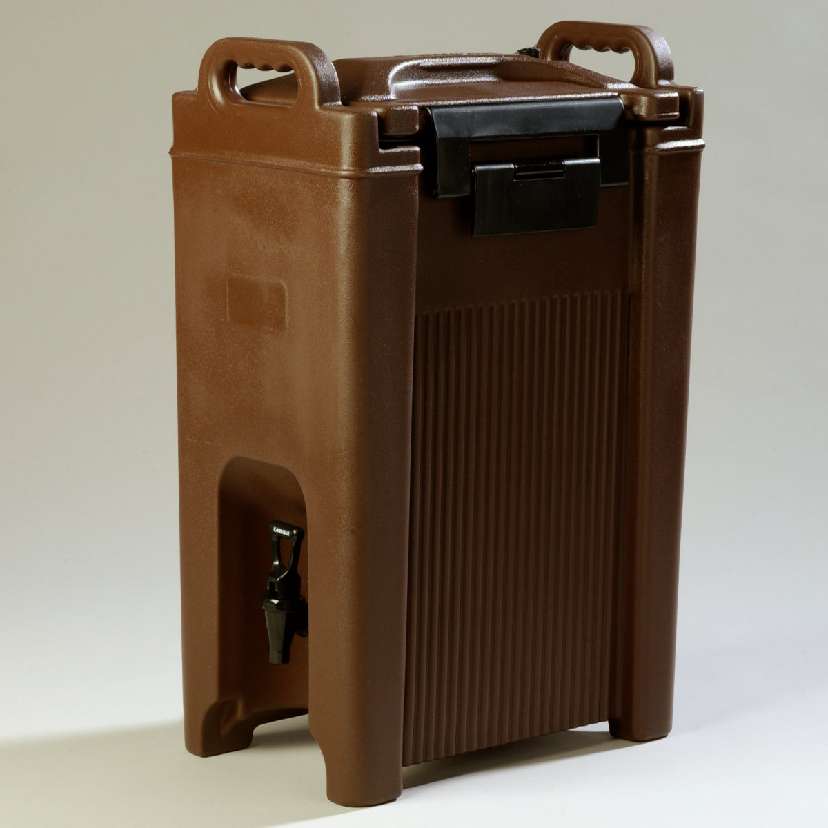Carlisle XT500001 Cateraide Beverage Dispenser 5 Gal. Brown