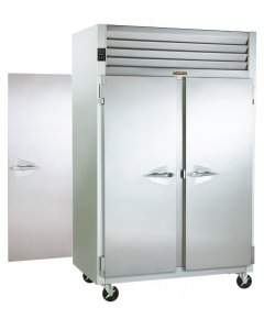 Traulsen G24314P 2-Section Left/Right Hinged 2 Solid Full Door Pass-Thru Hot Food Holding Cabinet 52" - 47 cu.ft. - 208v/115v