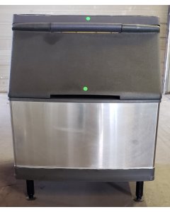 Used Restaurant Equipment - Manitowoc S400 Stainless Steel Ice Bin 30"W x 34"D x 38"H - 290 lb. Capacity