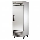 True STA1DT-2HS-HC Spec Series 1-Section 2 Solid Half Door Dual Temp Reach-In Refrigerator / Freezer 27" - 115v